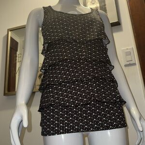 NWT norther reflections size small Black and White and pink Sleeveless